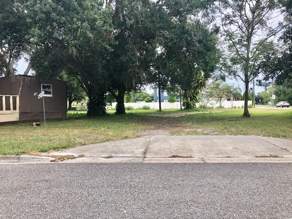 2457 N Beaumont Ave, Kissimmee, FL 34741